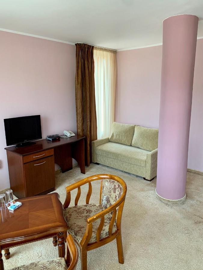 Hotel Elena Veliko Tŭrnovo Eksteriør bilde