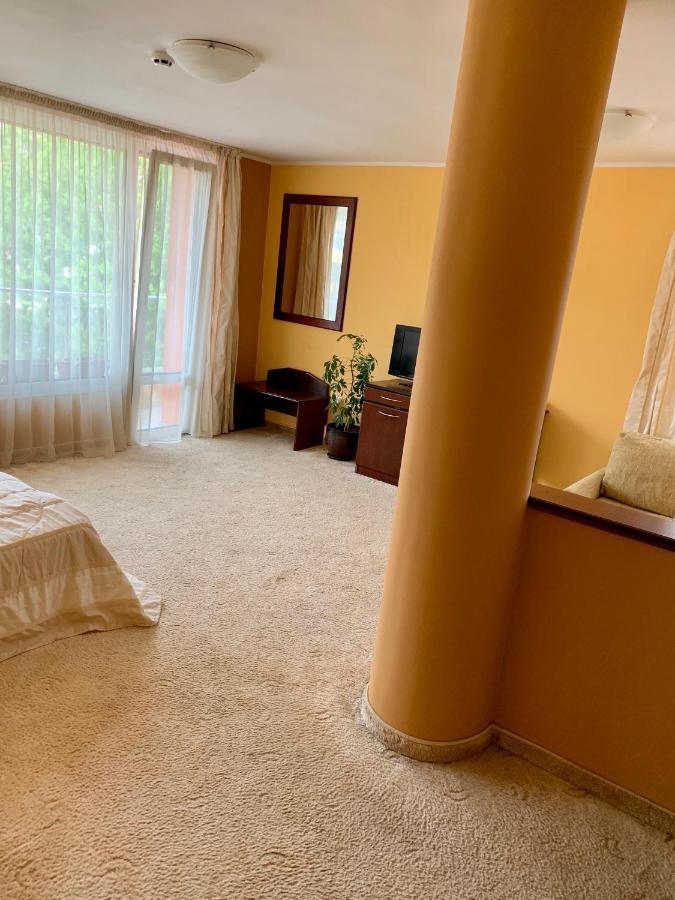 Hotel Elena Veliko Tŭrnovo Eksteriør bilde