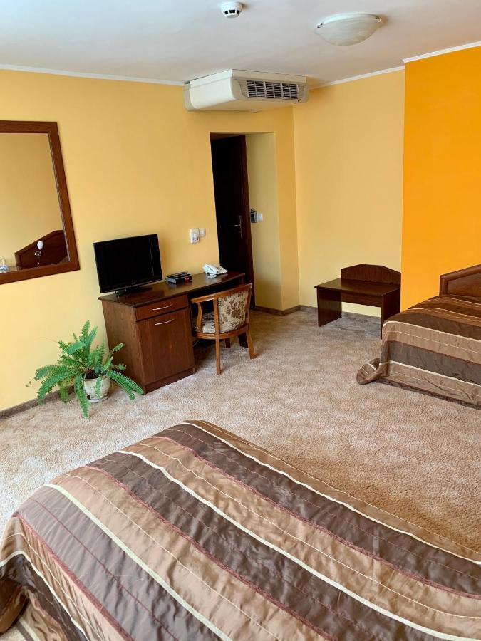Hotel Elena Veliko Tŭrnovo Eksteriør bilde